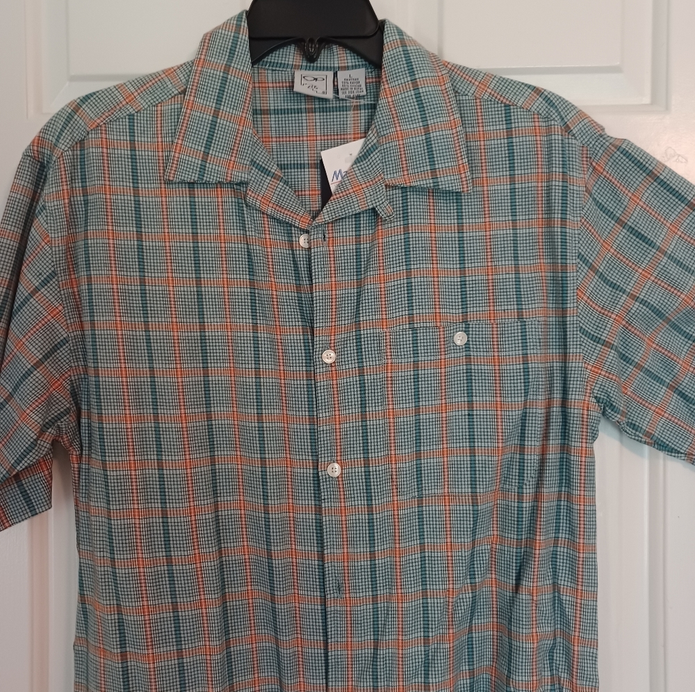 NWT Men's plaid shirt size L